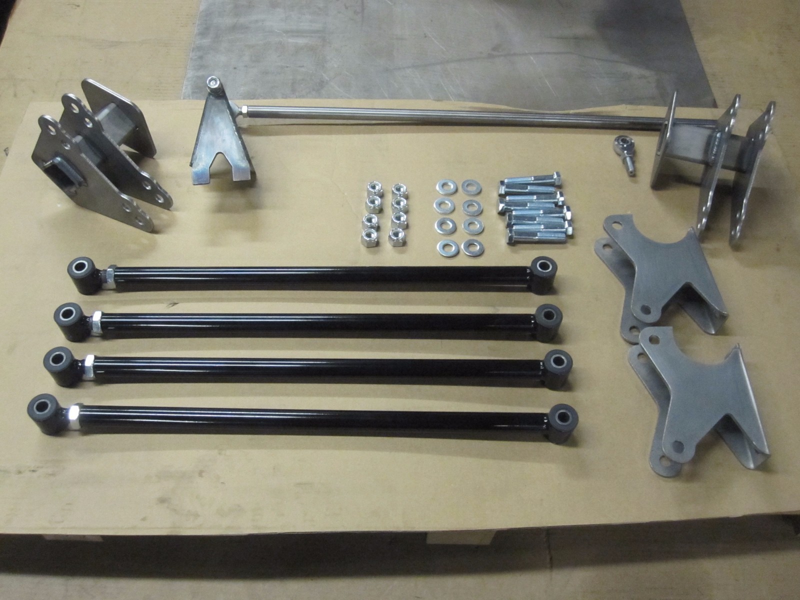 Universal Parallel Rear Four Link (4 bar) kit w/ panhard bar  ***MADE IN USA***