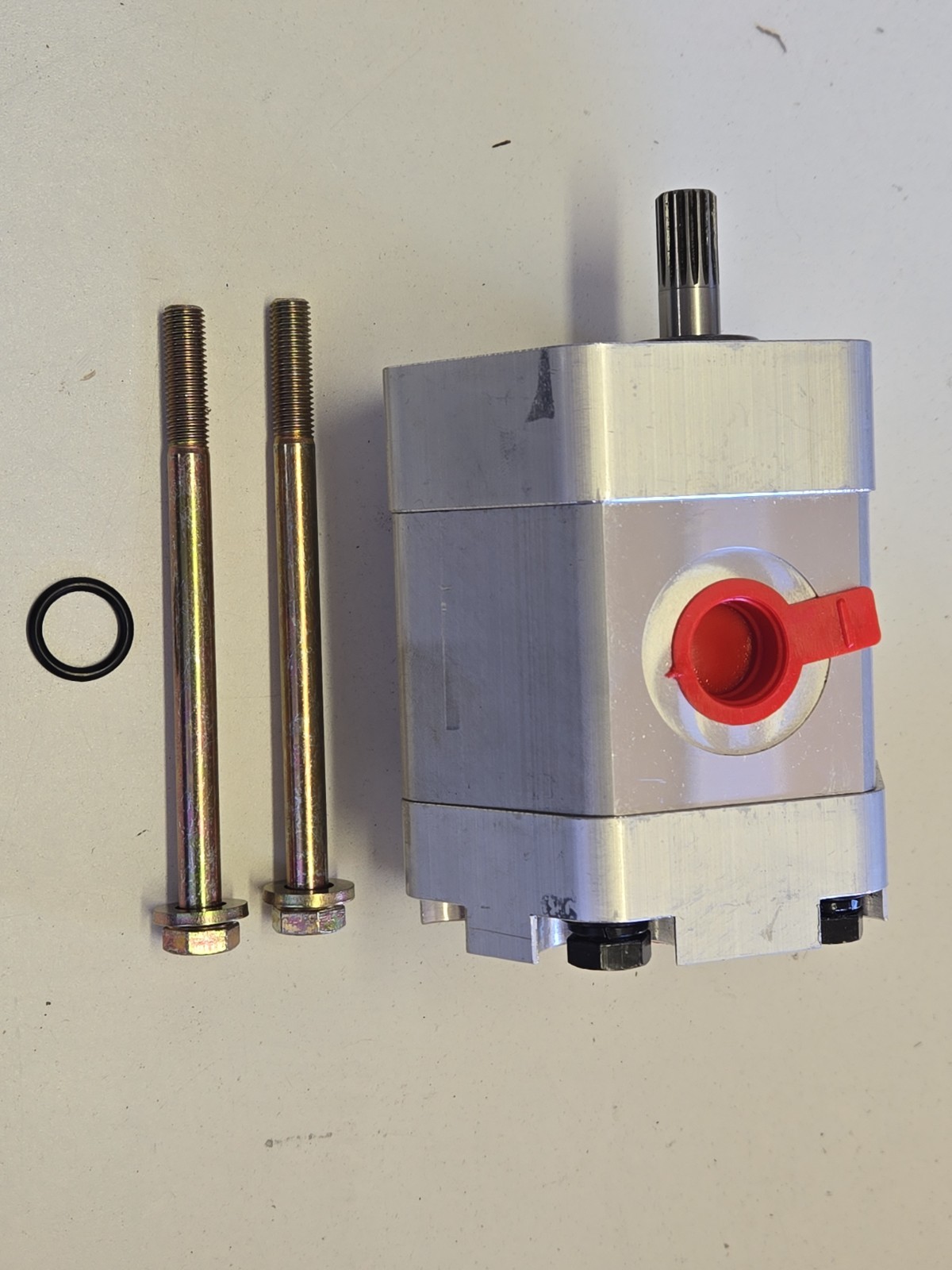 LOWRIDER HYDRAULICS GEAR PUMP HEAD SUPER #7 HI PRESSURE WITH BOLTS  NEW PRODUCT 