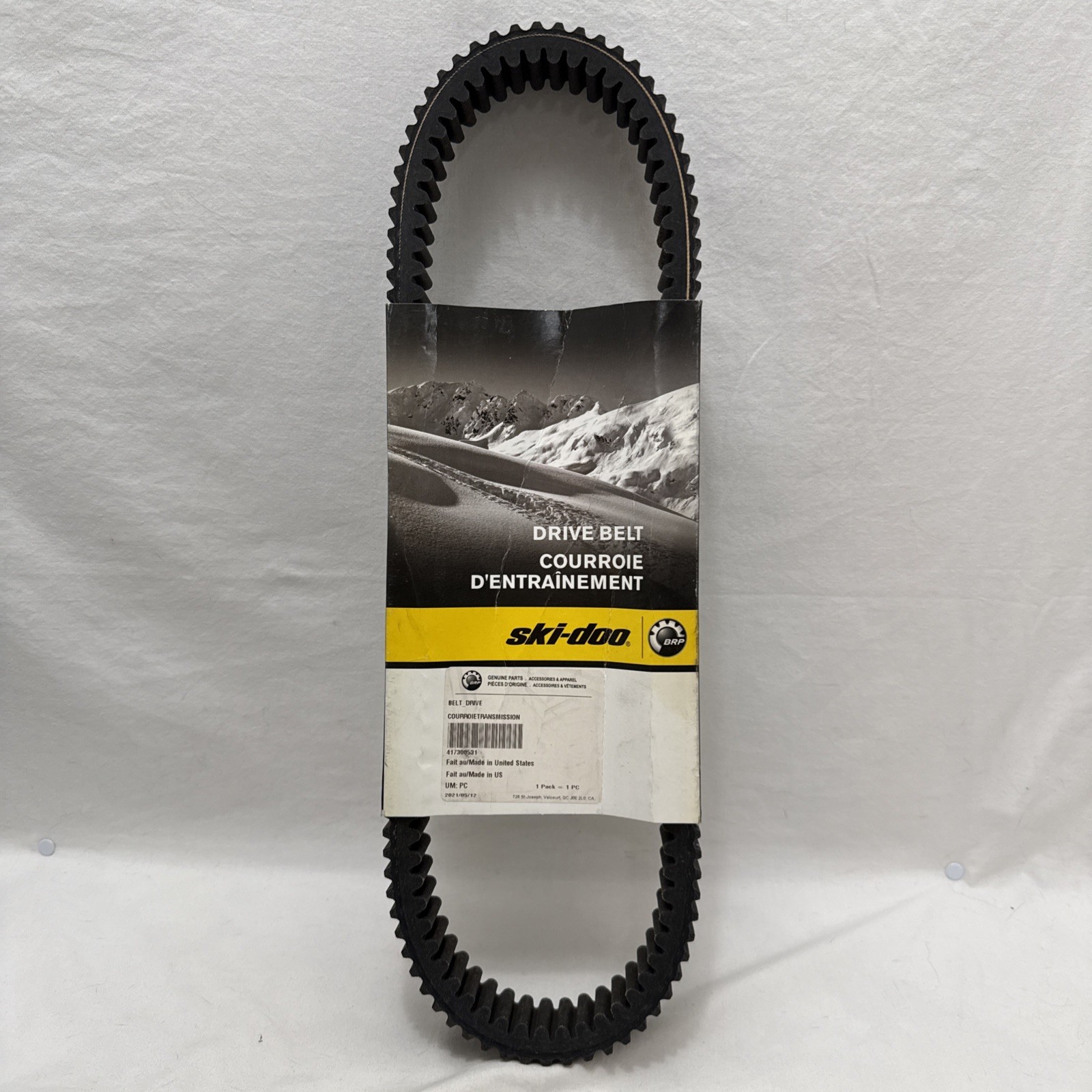 Can-am Ski-Doo OEM 417300531 = 417300571, 422280655, 422280651 drive belt NWT Can-am Ski-Doo OEM 417300531 = 417300571, 422280655, 422280651 drive belt NWT