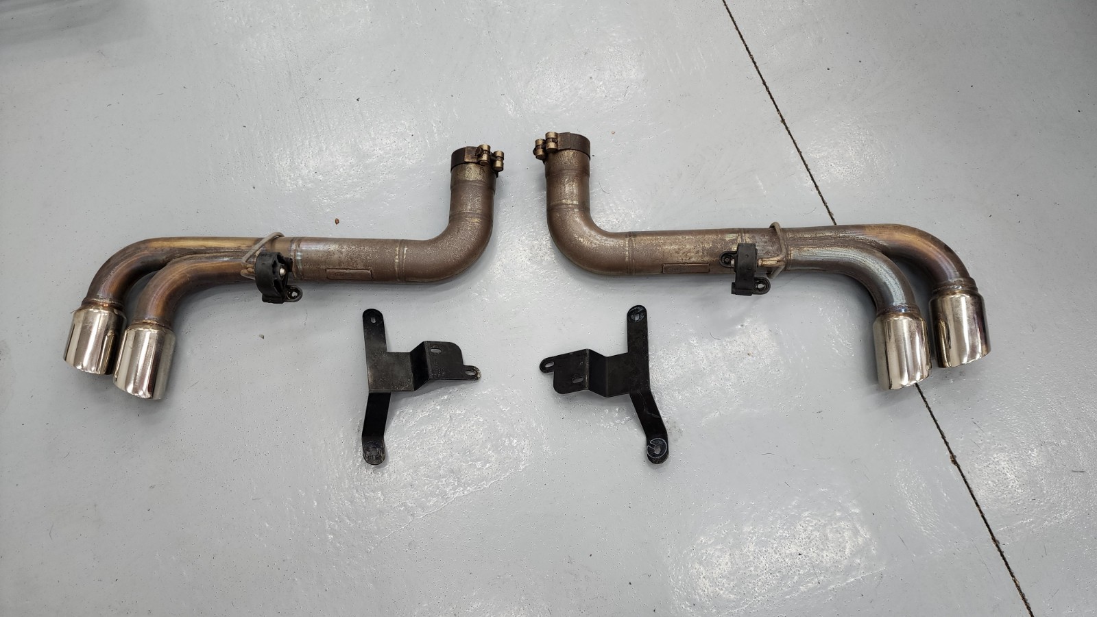 Ferrari Enzo Tubi Exhaust straight pipes and hangers