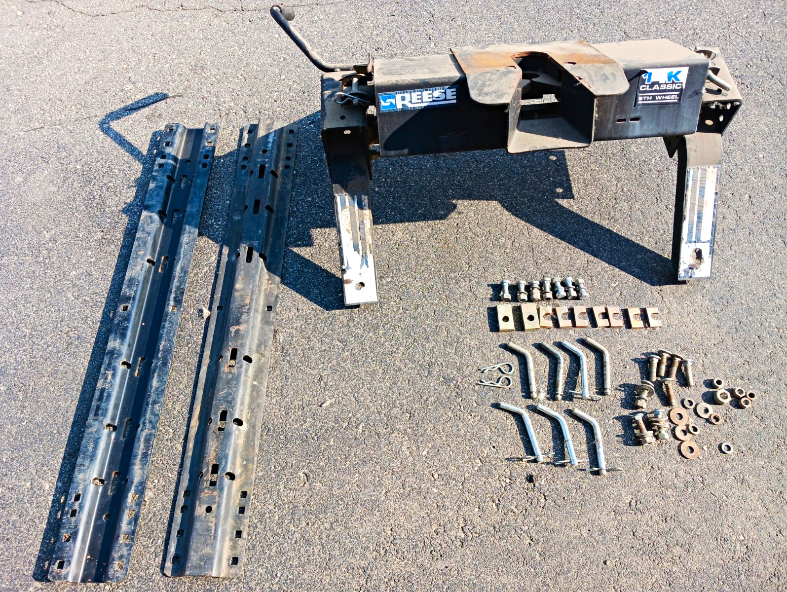Reese 5th Wheel 30031 14000 GTW Trailer Hitch Reese 5th Wheel 30031 14000 GTW Trailer Hitch