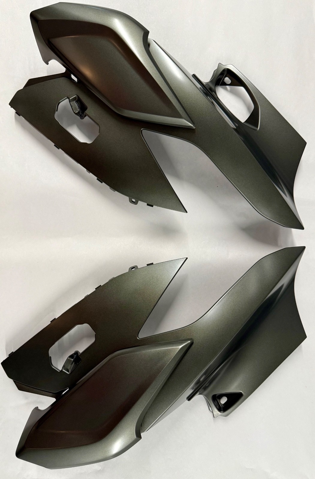Genuine BMW Motorrad Upper Trim Section (Right) 2021-2026 K1600B