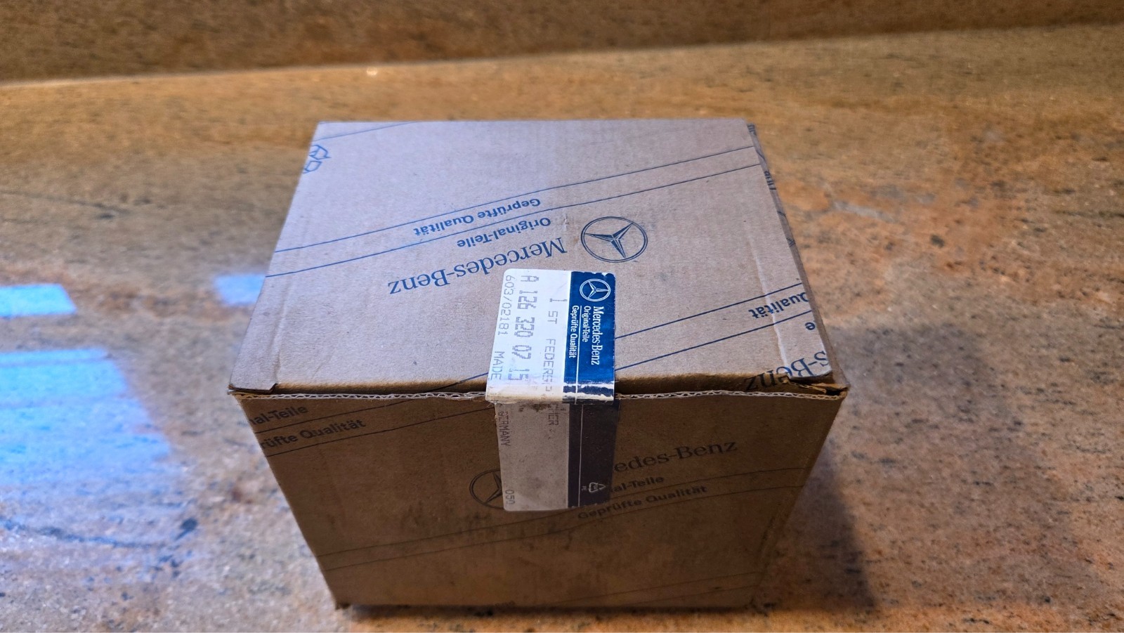 Mercedes Benz W116 6.9 & W126 Suspension Accumulator HPF A126320715 Genuine NOS