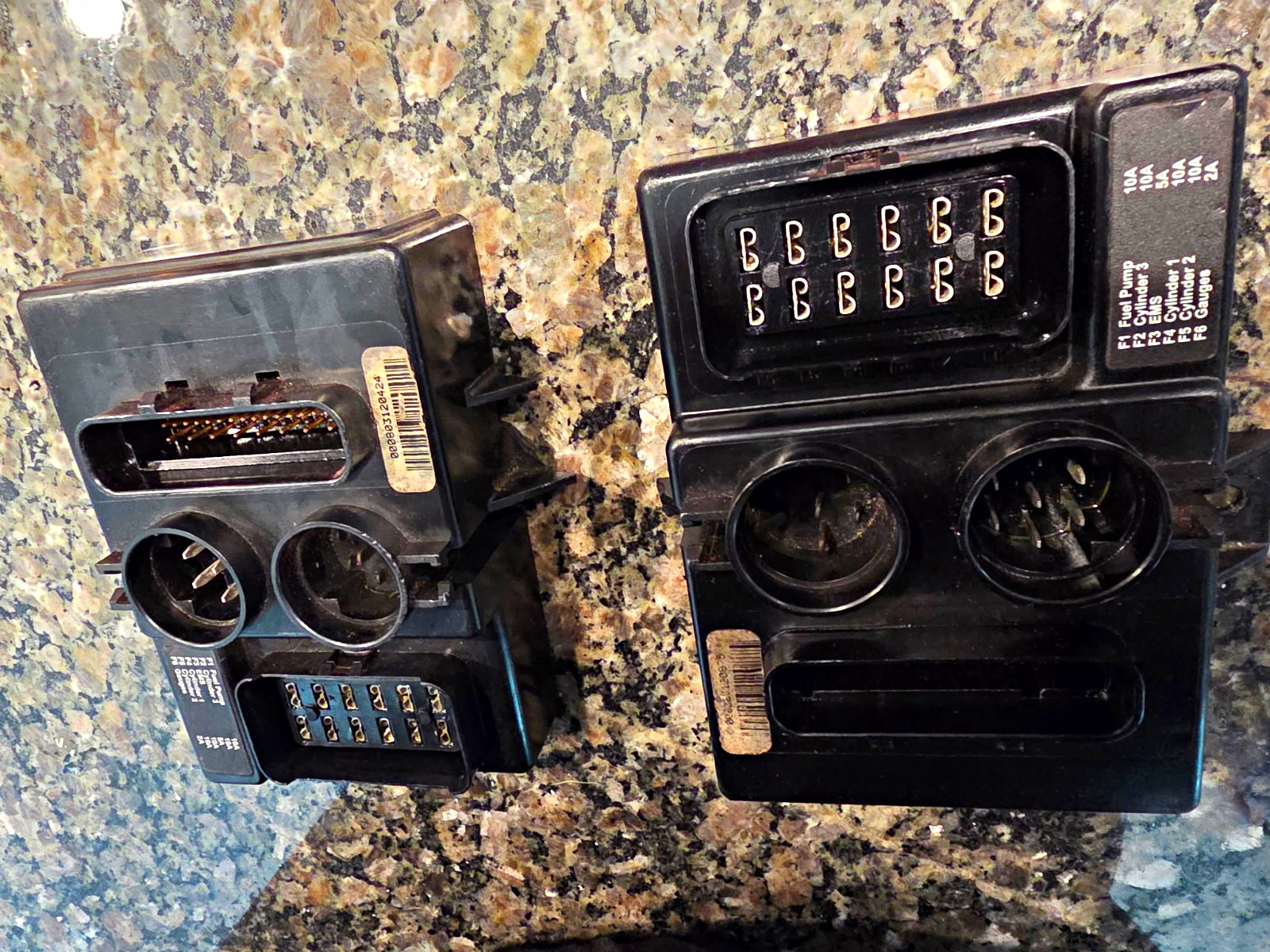 Seadoo BRP Rotax Challengar Speedster Electrical Fuse Block VCM 204470770 Set 2 Seadoo BRP Rotax Challengar Speedster Electrical Fuse Block VCM 204470770 Set 2