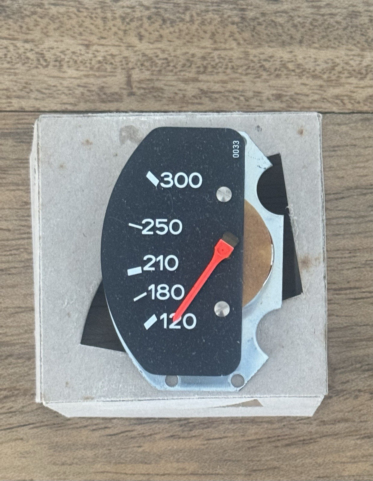 Porsche 911 New Numerical Temperature Pressure Part For Gauge Porsche 911 New Numerical Temperature Pressure Part For Gauge