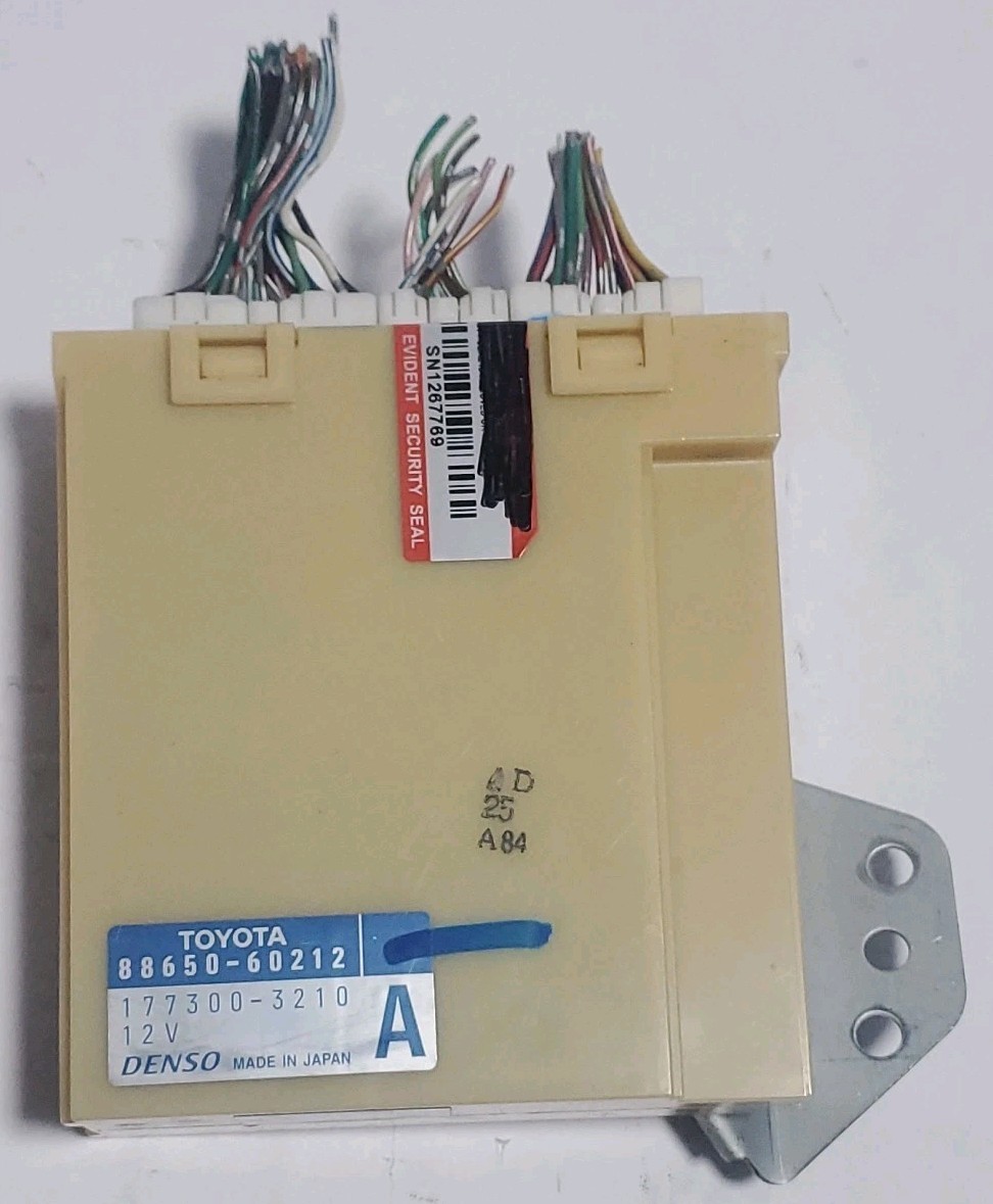 1995 - 1997 Lexus LX450 Toyota Land Cruiser A/C Amplifier Module 88650-60212 OEM