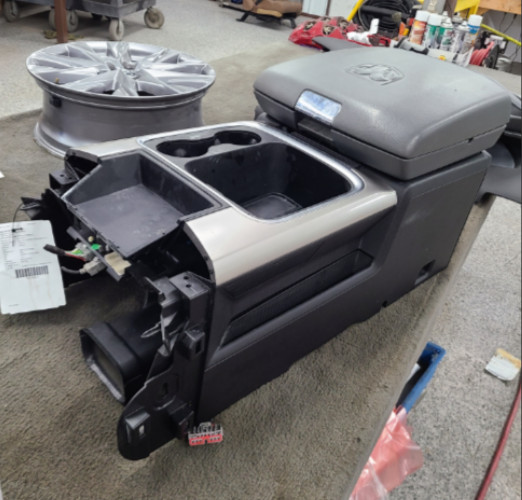 2013 2017 Dodge Ram 3500 2500 1500 Front Floor Center Console Black Oem Used