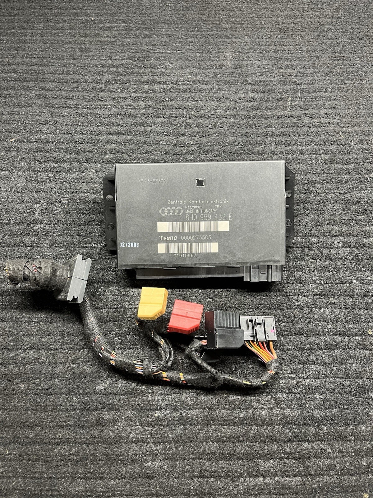 2003-2009 AUDI A4 S4 CONVERTIBLE TOP CONTROL MODULE COMFORT 8H0959433L OEM | AG 2003-2009 AUDI A4 S4 CONVERTIBLE TOP CONTROL MODULE COMFORT 8H0959433L OEM | AG