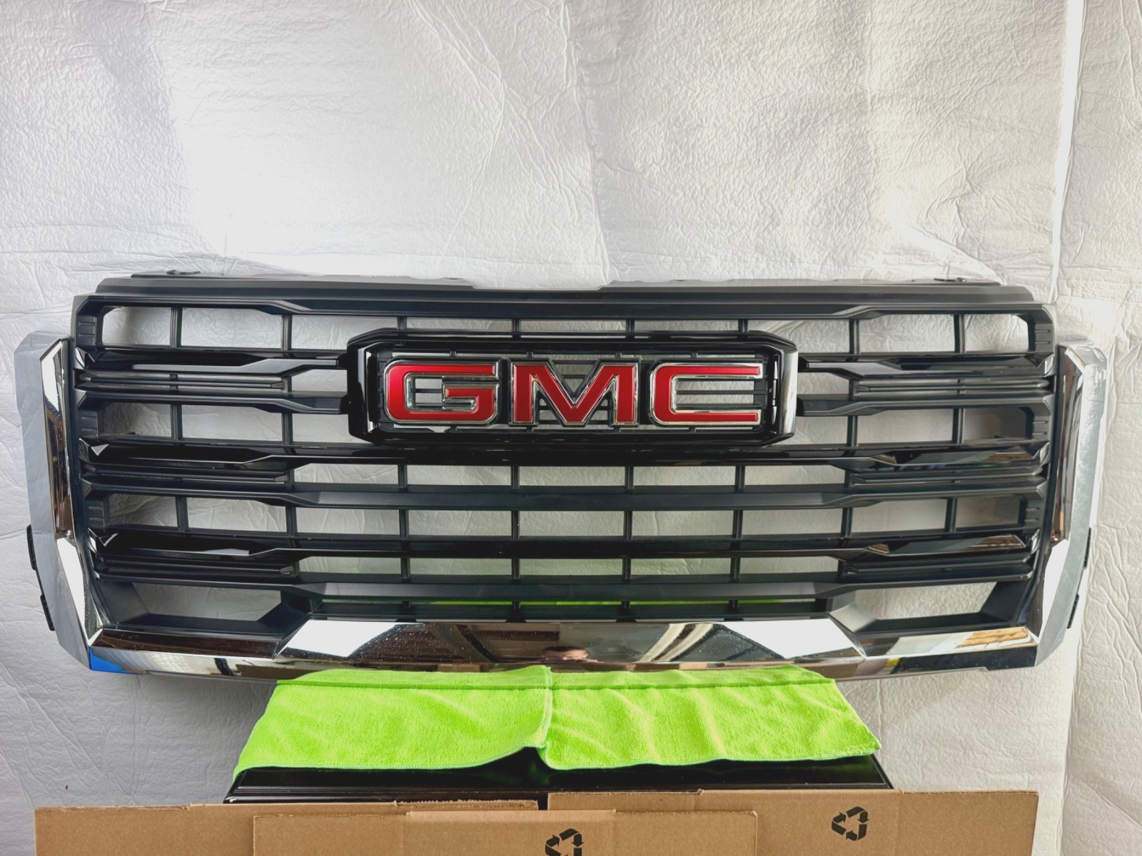 GMC Sierra 2500 3500 2024-2026 Grille Pro Chrome Black OEM