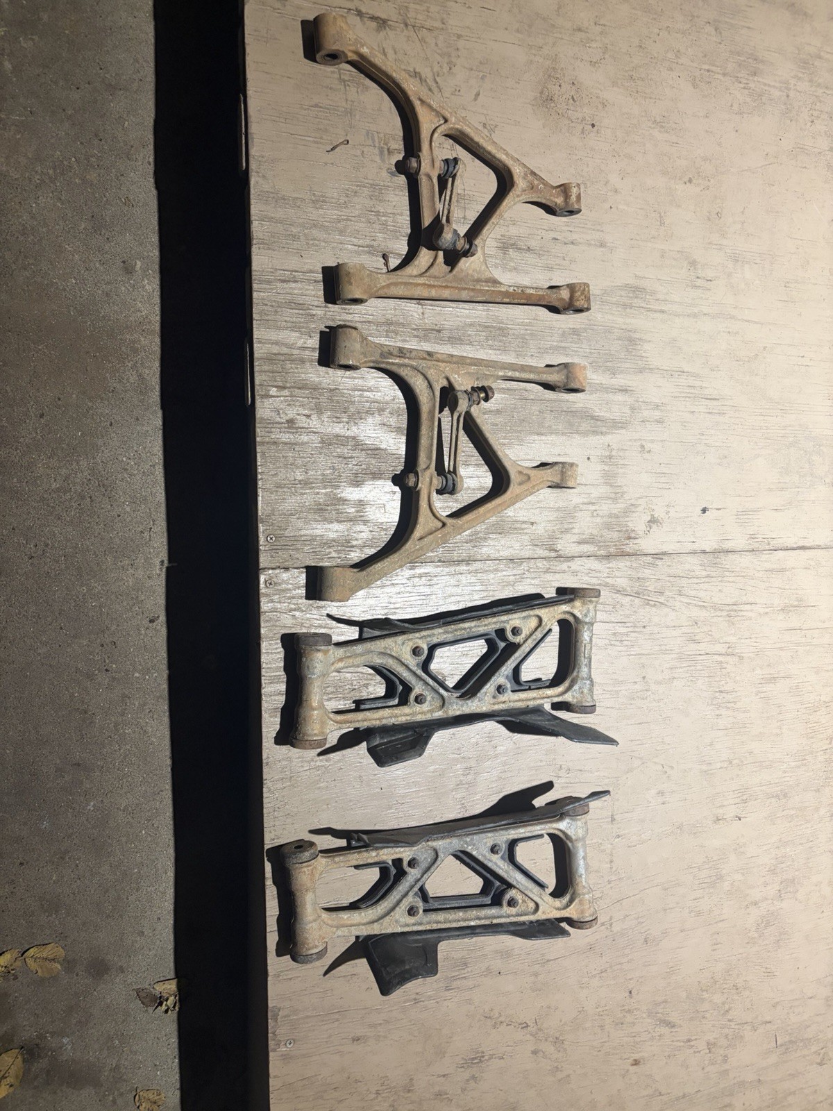 OEM HONDA RINCON 650 Rear A ARMS Lot Of 4 IRS AS SEEN GOOD SHAPE ALUMINUM