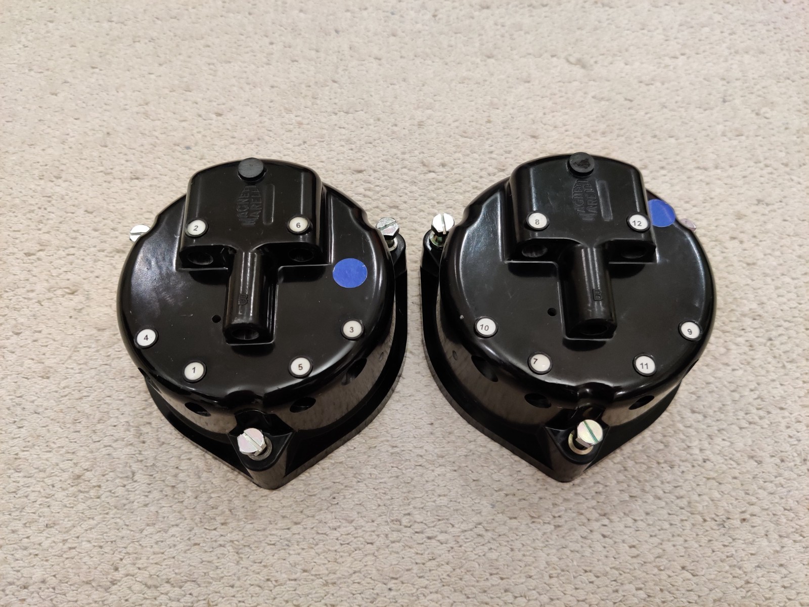 NEW FERRARI 250 275 330 365 400 412 512 GT V12 TESTAROSSA DISTRIBUTOR CAP PAIR