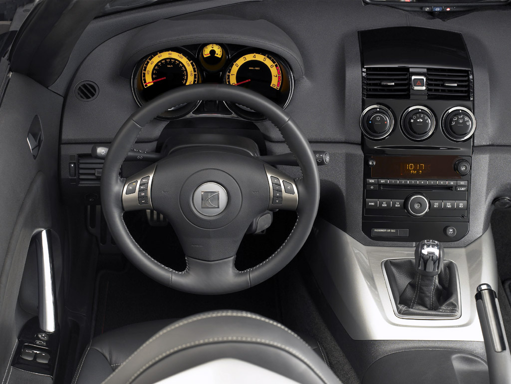2007 Saturn Sky Red Line