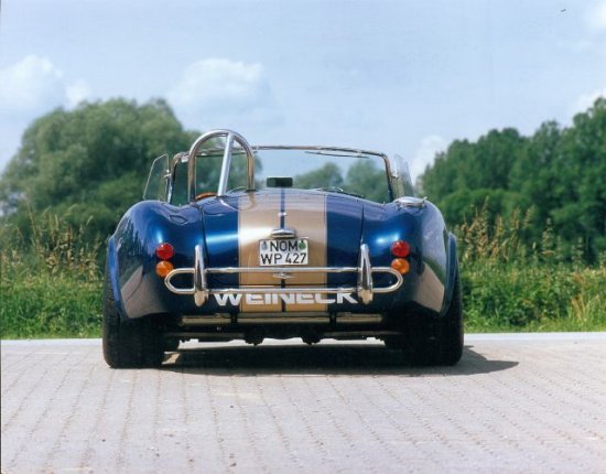 2000 Weineck Cobra